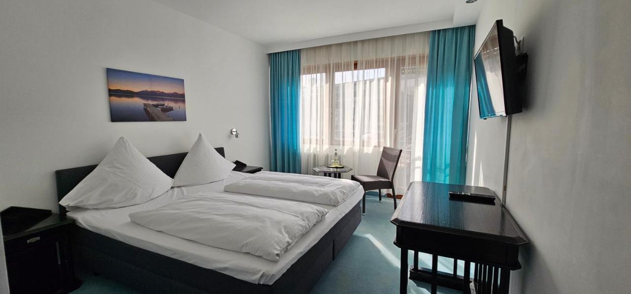 Schwaben Hotel Ebnisee エクステリア 写真