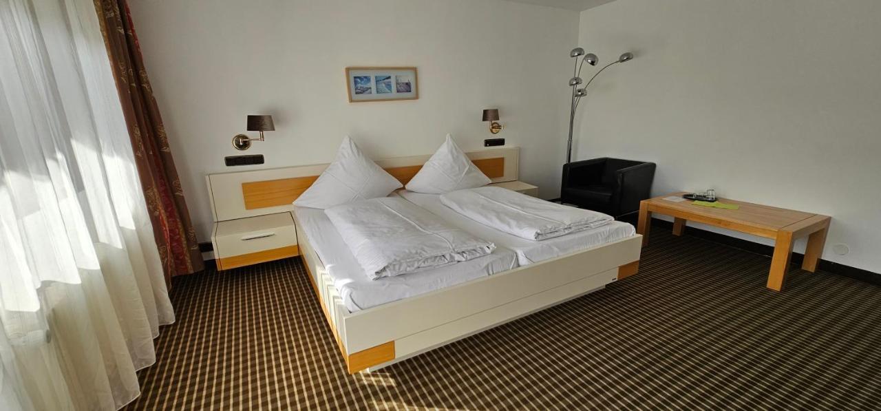 Schwaben Hotel Ebnisee エクステリア 写真